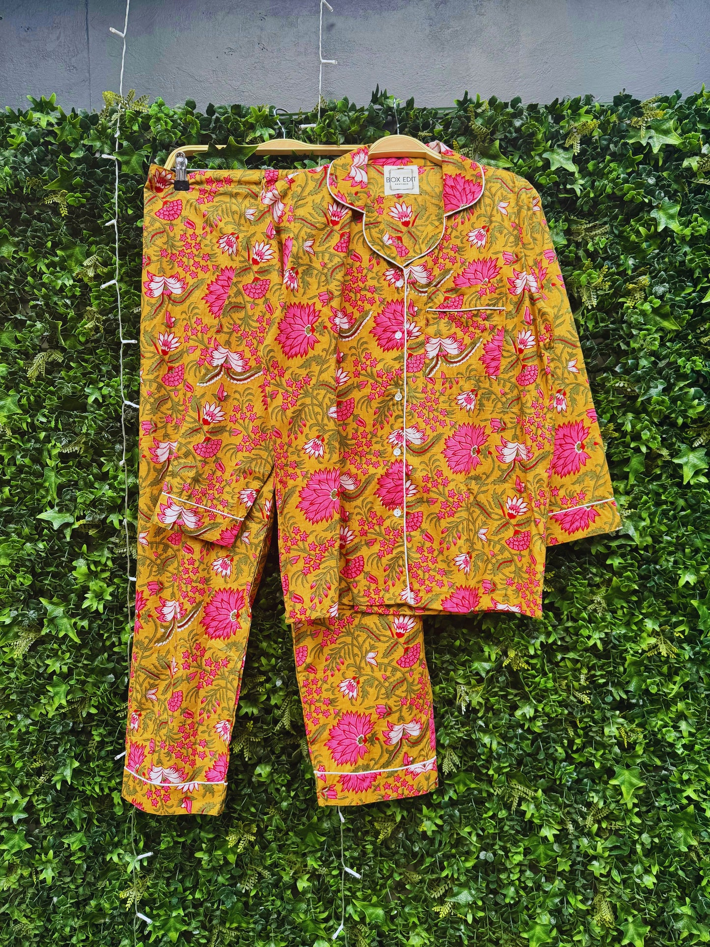 Box Edit Pyjama - Ochre Paisley