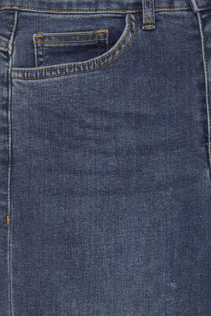 Raven Jean - Mid Wash